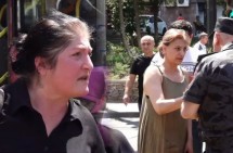 Никол Пашинян обещал принять родителей без вести пропавших военнослужащих: проспект Баграмяна разблокирован