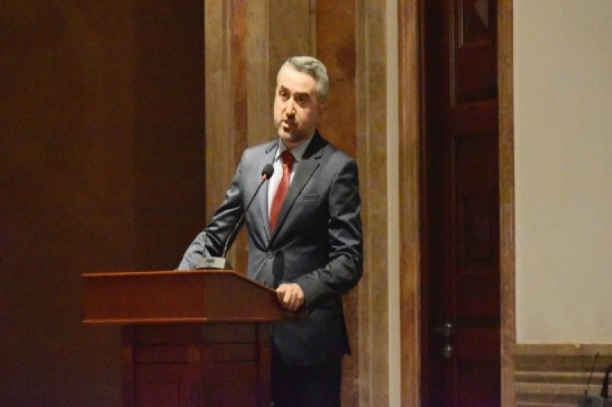 Մատենադարանը պետք է լինի առաջամարտիկ ընթացող տեղեկատվական պատերազմում. Խզմալյան