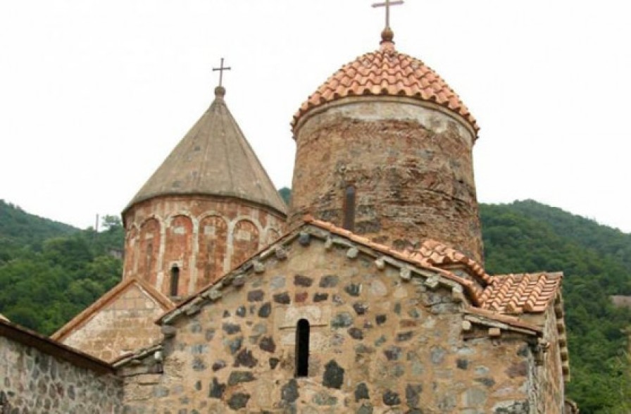 Ադրբեջանական հերթական սրբապղծությունը՝ Դադիվանքում. Լուսանկարներ