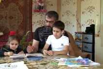 Financial support in the amount of 123 million drams from Karen Vardanyan to the families having many children, evicted as a result of the 44-day war (Video)