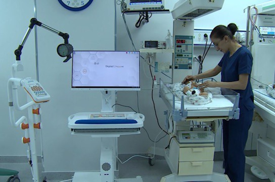 Mikael Vardanyan donated the maternity hospital of the Surb Grigor Lusavorich Medical Center the modern medical equipment amounting 116 million drams (Video)