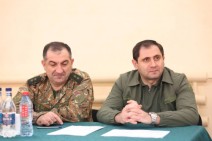 Министр обороны Сурен Папикян наблюдал за чемпионатом по волейболу, проходившим в административном комплексе Министерства обороны