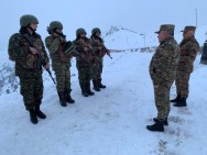 ՌՈ պետն այցելել է մարտական հենակետեր