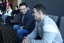 Նայում ես ու հպարտությունից խոսքեր չես գտնում ասելու. Ալեն Սիմոնյանը Սոֆիայում հանդիպել է հայ մարզիկներին ․ Լուսանկարներ