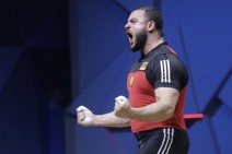 Самвел Гаспарян завоевал серебряную медаль на чемпионате Европы по тяжелой атлетике