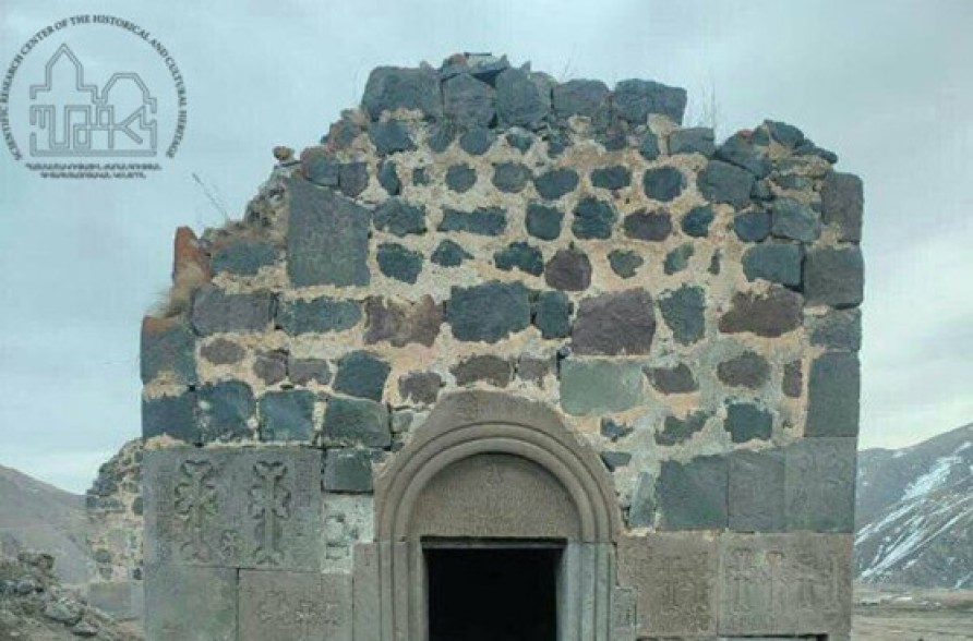 Քարվաճառի շրջանի Ծար գյուղի Սուրբ Սարգիս և Սուրբ Գրիգոր եկեղեցիները՝ ադրբեջանական մշակութային վանդալիզմի հերթական զոհ․ Լուսանկարներ