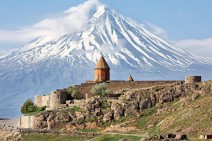 «Գրիգոր Լուսավորիչը զոհողության ճանապարհով հասավ այն նպատակին, որի համար Աստված իրեն ընտրել էր»․ Այսօր Խոր Վիրապ վանական համալիր են բերվել սրբի մասունքները (Տեսանյութ)