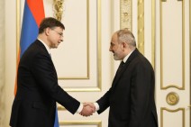 Пашинян обсудил «Перекресток мира» с комиссаром ЕС по торговле