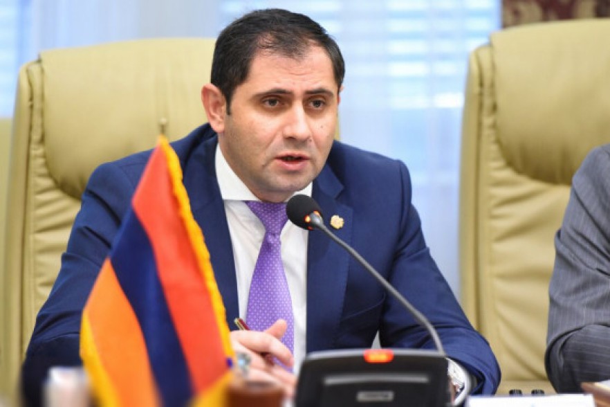 Сурен Папикян отправился во Францию