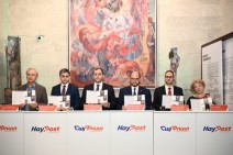 Նամականիշը հնարավորություն է խոսել օտարների հետ. Արայիկ Հարությունյան