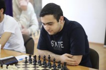 Աշխարհի առաջնությունում Ալեքս Սահակյանը 9 հնարավորից ունի 6,5 միավոր