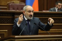 Դադարեցնել բանակի սրբագործման մոտեցումը. ասում ենք ՝ «զինվորը, իրա ցավը տանեմ, կանի ինքը, ինքը գիտե՞ք՝ ում սերունդնա՝ Տիգրան Մեծի, հեսա ստեղից տալու ա, դուրս գա Մադագասկար կղզի». Փաշինյան․Տեսանյութ
