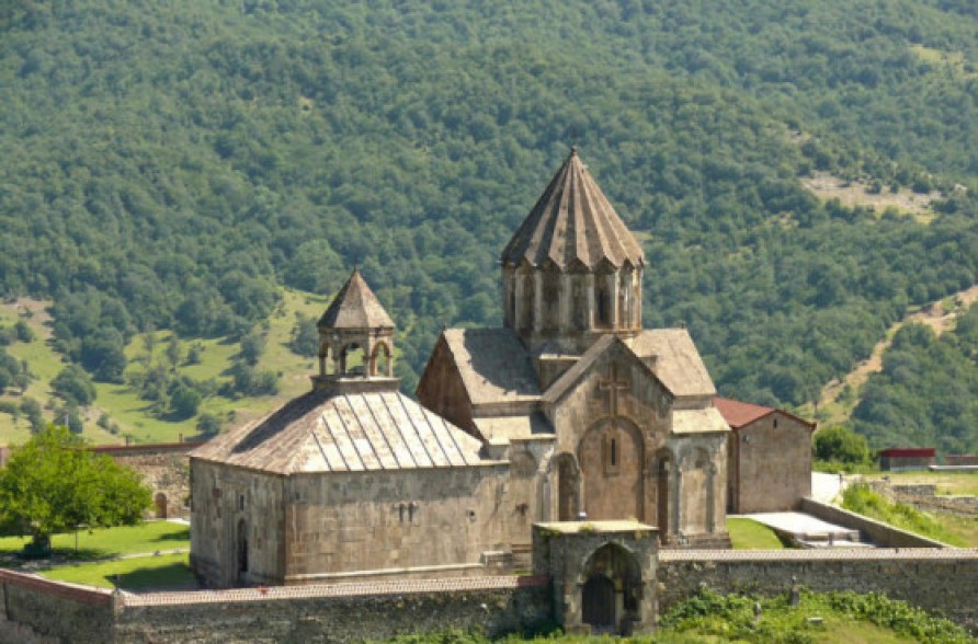 Հռոմում տեղի է ունեցել Արցախի սրբավայրերի պահպանմանը նվիրված գիտաժողով