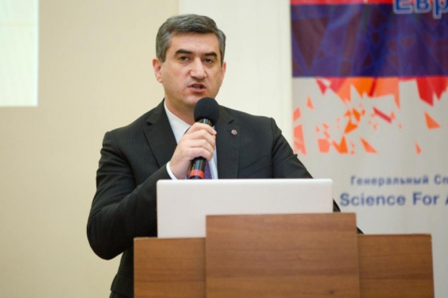 «Երևանն օդի աղտոտվածության, շինարարական փոշու մակարդակով ռեկորդային է. Առողջապահության նախարարությունը հսկայական անելիք ունի»․ Սամվել Սողոմոնյան (Տեսանյութ)