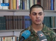 «Բանակը տղայի կյանքում շատ մեծ դեր ունի, պատրաստ եմ լինել լավ առաջնորդ». Գոռն ԱՄՆ-ից վերադարձել է Հայաստան, որ ծառայի ՀՀ ԶՈՒ-ում (Տեսանյութ)