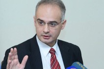 Зурабян: Пропагандисты Пашиняна пытаются защитить отвратительное вранье верховного лжеца