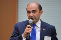Պետք է հստակ արձանագրել, որ «Անարգել ճանապարհի» պարտավորությունը ծնվել է Լեռնային Ղարաբաղի լինելով, եթե չկա ԼՂ-ն, չկա նաև դրանից բխող պարտավորությունը. Մարուքյան