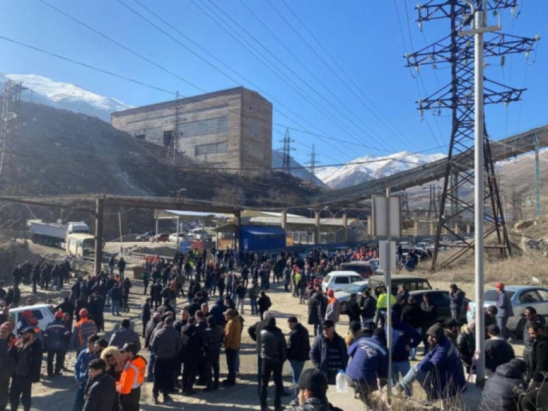 Զանգեզուրի պղնձամոլիբդենային կոմբինատն արդեն 6-րդ օրն է՝ կանգնած է, գործադուլը շարունակվում է