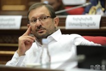 «Նյարդերից թույլ մարդկանց խնդրում եմ չընթերցել». Գեղամ Մանուկյանը հրապարակել է ՊՆ-ի պատասխանը՝ իր հարցմանը