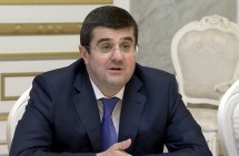 Արայիկ Հարությունյանն իր պաշտոնից փախավ. նրա վրա ոչ մի ճնշում չի եղել․ Ռուստամյան