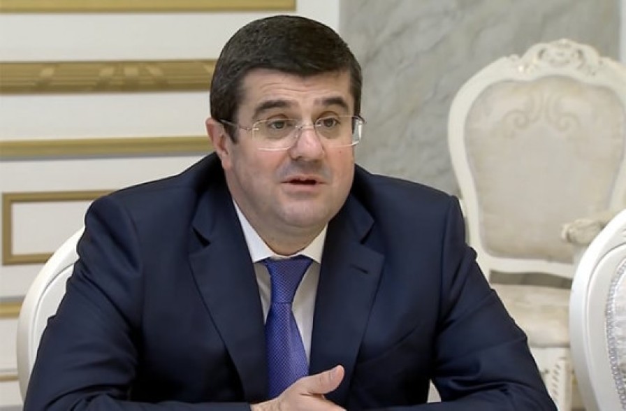 Արայիկ Հարությունյանն իր պաշտոնից փախավ. նրա վրա ոչ մի ճնշում չի եղել․ Ռուստամյան