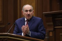 Պետք է պարզել՝ Ալեն Սիմոնյանի ասածներն արցախցիների մասին ճղճի՞մ են, թե՞ ոչ. Նիկոլ Փաշինյան (Տեսանյութ)