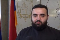 22 գնդերեցներ պարգևատրվել են Արարատյան Հայրապետական թեմի առաջնորդարանում (Տեսանյութ)