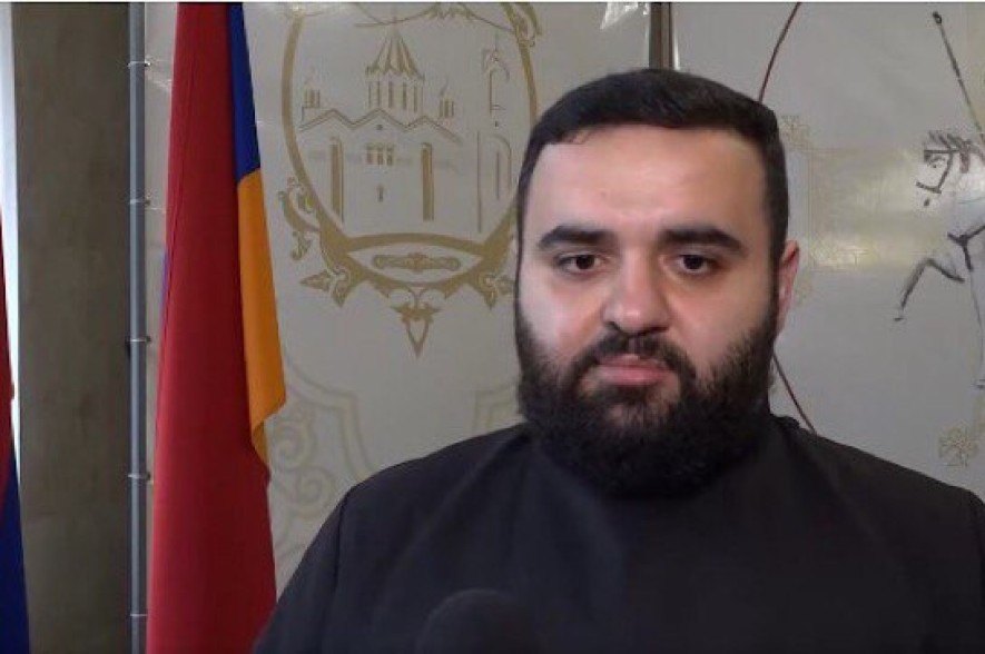 22 գնդերեցներ պարգևատրվել են Արարատյան Հայրապետական թեմի առաջնորդարանում (Տեսանյութ)