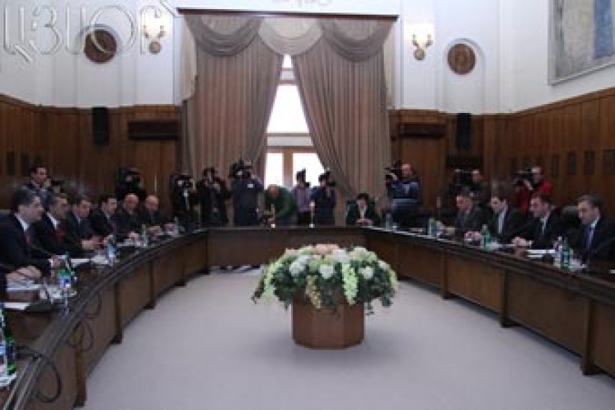 Վրաստանում և ՀՀ-ում գնաճի դեմ կպայքարեն սոցիալական փաթեթներով