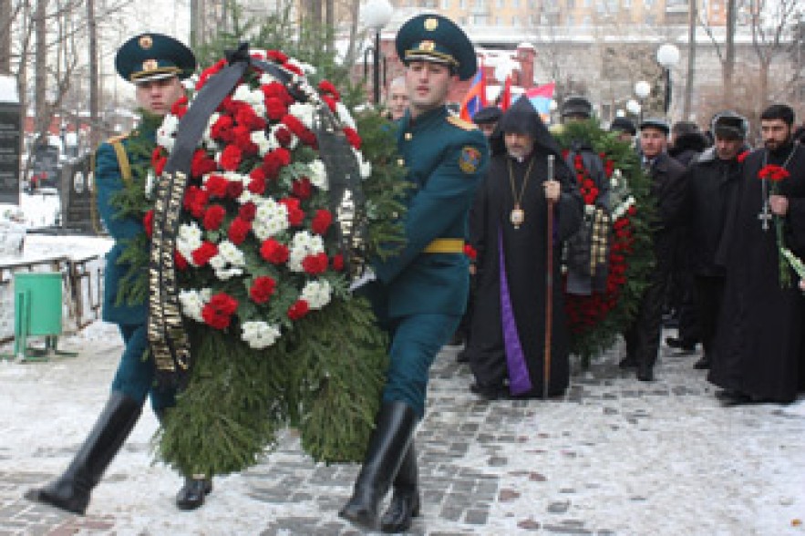 Олег Есаян: Зверства властей Азербайджана не сломили армян
