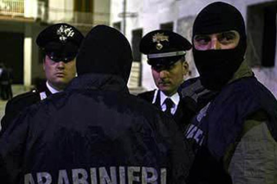 Италия проводит чистку в рядах мафии: арестованы 80 человек 