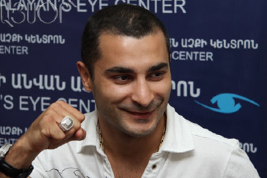 Vic Darchinyan seeks meeting with Armenian President 